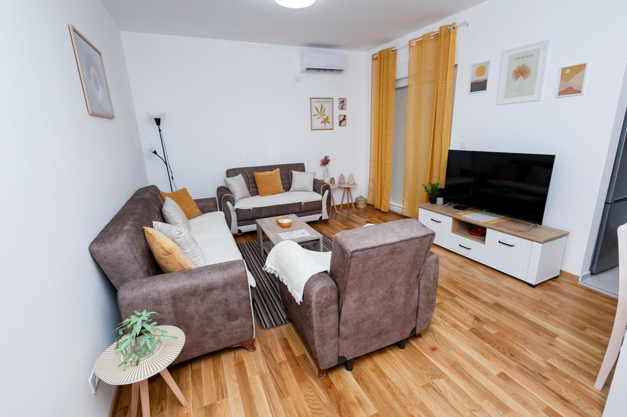 Elegant Escape Podgorica Appartement Buitenkant foto