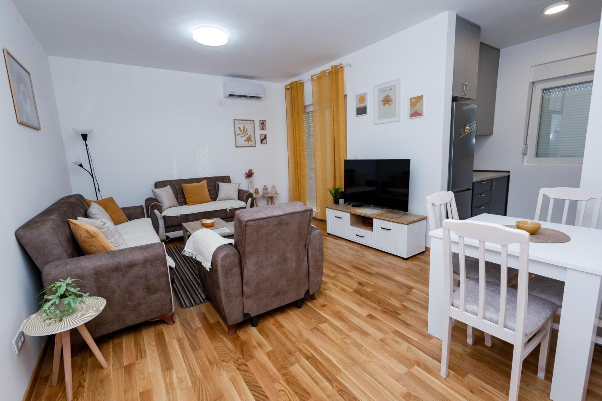 Elegant Escape Podgorica Appartement Buitenkant foto